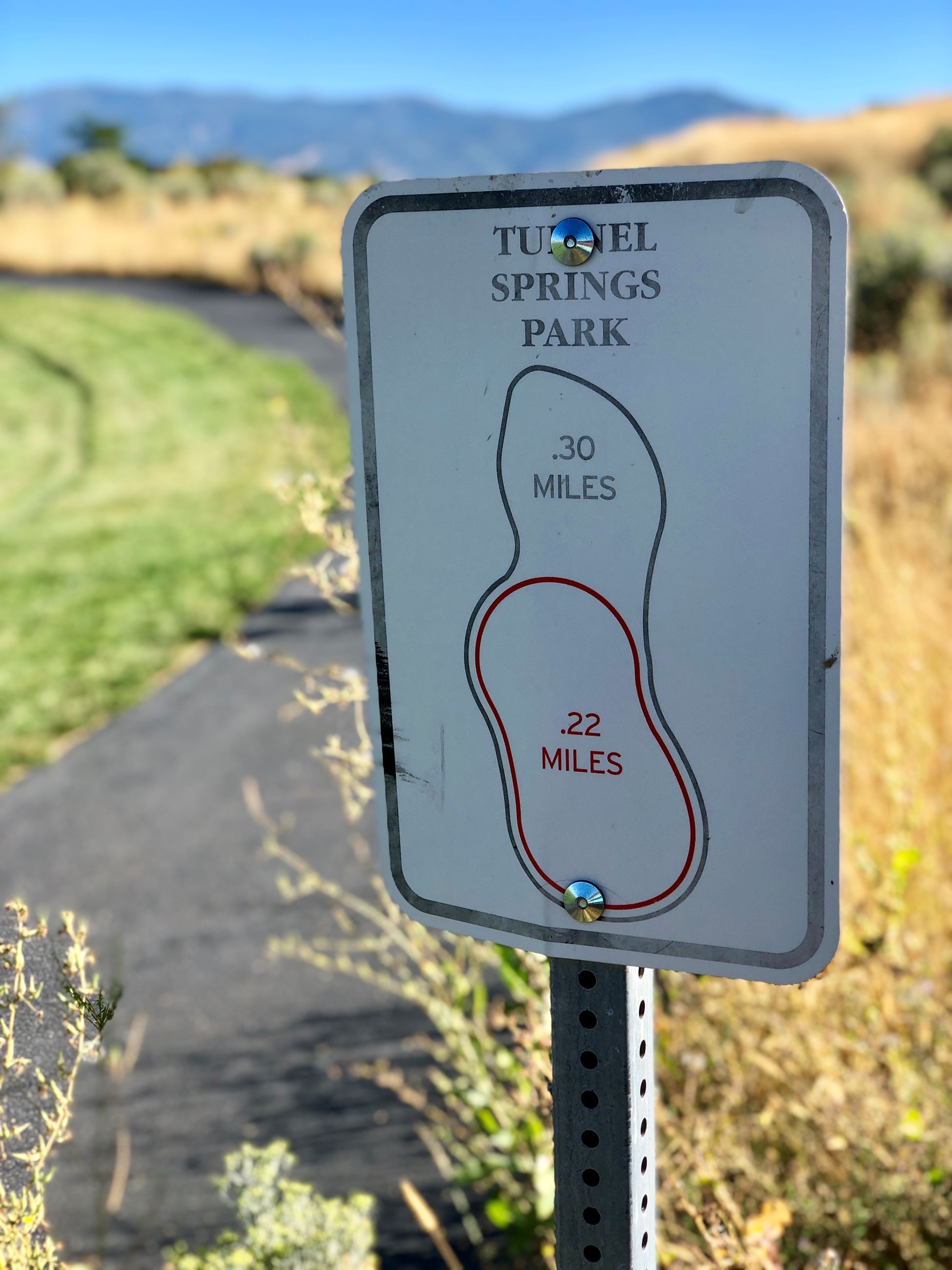Tunnel Springs walking trail sign