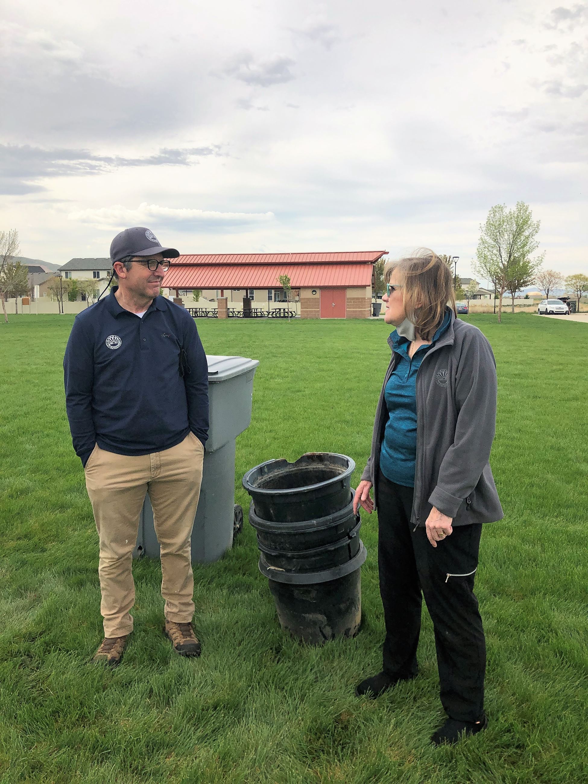 IMG_6127 Ken talking to LIsa